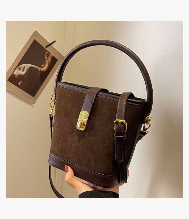 Modern Shoulder Bag - Zip Pockets for Women in Bangladesh
