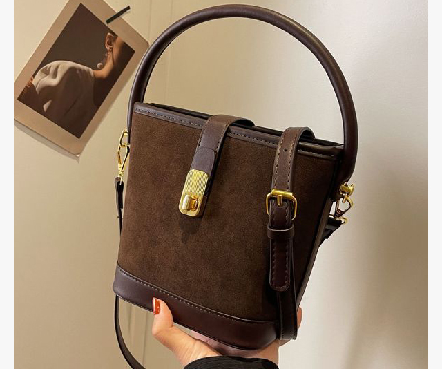 Modern Shoulder Bag - Zip Pockets for Women in Bangladesh
